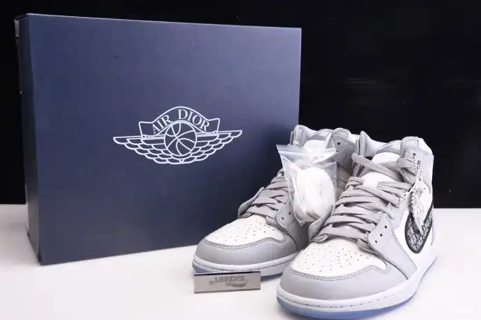 TBK box) 1 Retro CN8607-002 x High DR Jordan (DR shoe 0530